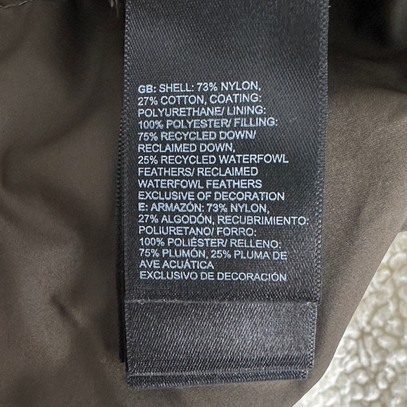 The North Face Olive Hooded Puffer Jacket - Picture 7 of 7